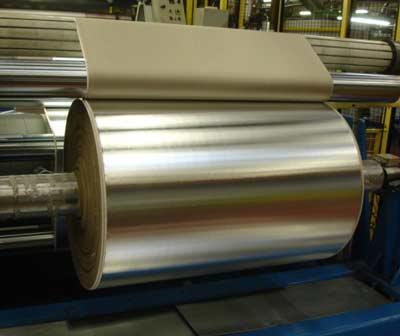 Aluminium erhältlich in 6,3-4000 µ x 20-2000 mm. Alfipa Aluminium laminiert mit Dämmstoff.